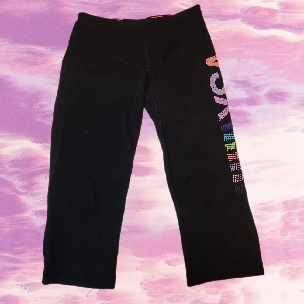 Victorias Secret VSX Knockout Cropped Leggings S